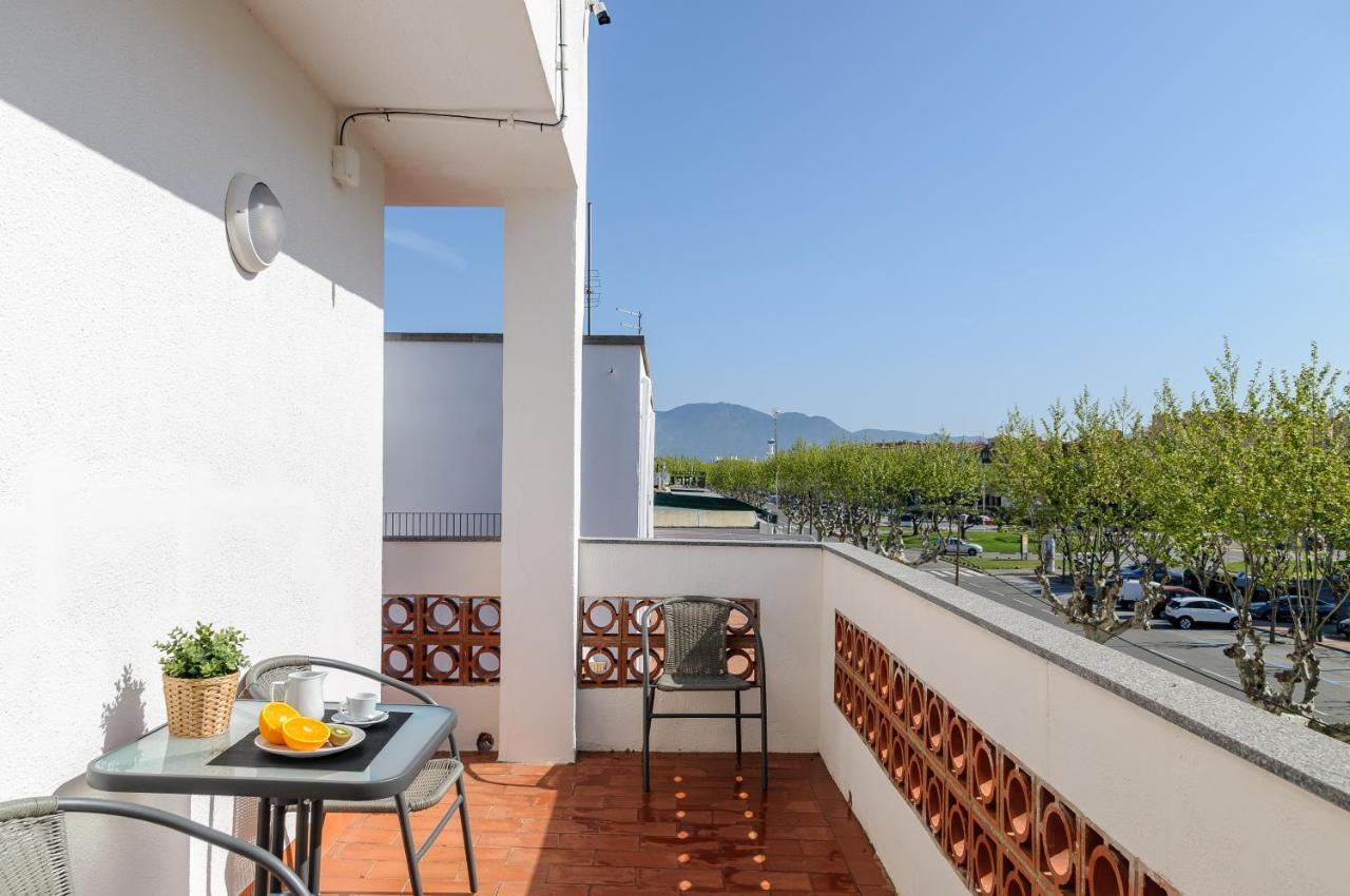 Empuriabrava Apartaments - Nº7 Екстериор снимка