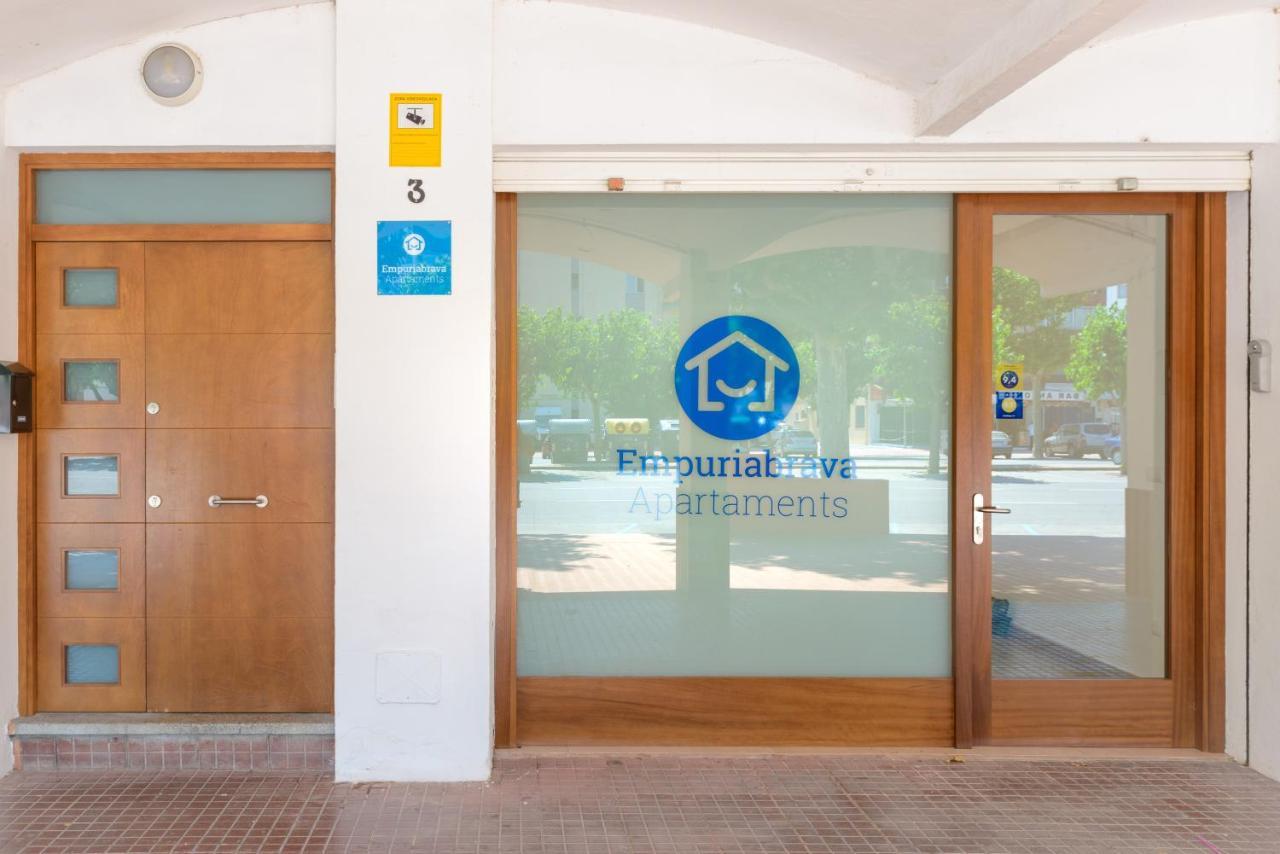 Empuriabrava Apartaments - Nº7 Екстериор снимка