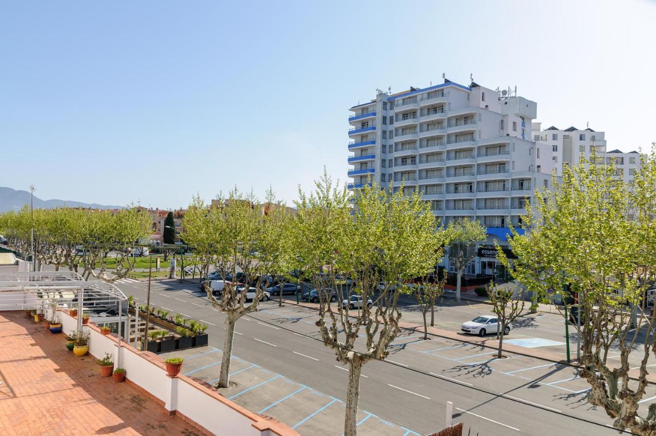 Empuriabrava Apartaments - Nº7 Екстериор снимка